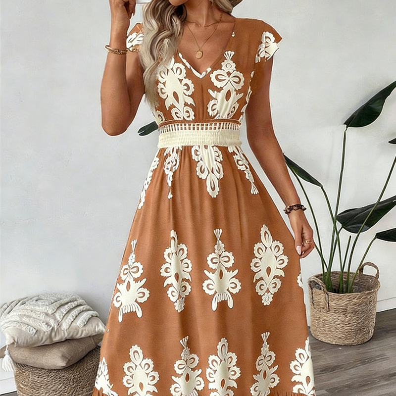 🌸🌟A dress that makes you shine – with a V-neck